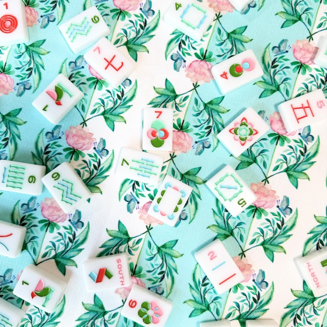 Scalloped Square Game Table Topper | Garden Rose