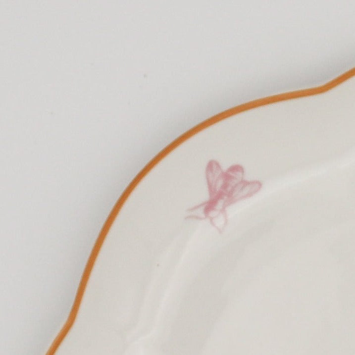 Bumble Voyage Scalloped Dinner Plate - Case of 12 Plates (+3 Bonus Plates) Ro'Table