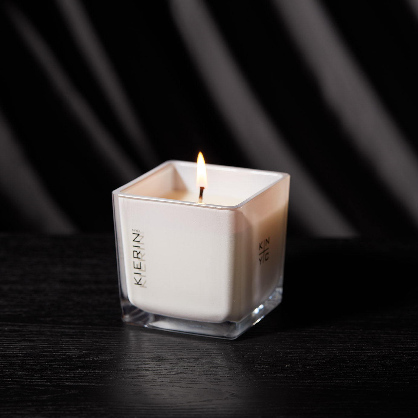 SANTAL SKY SCENTED CANDLE KIERIN