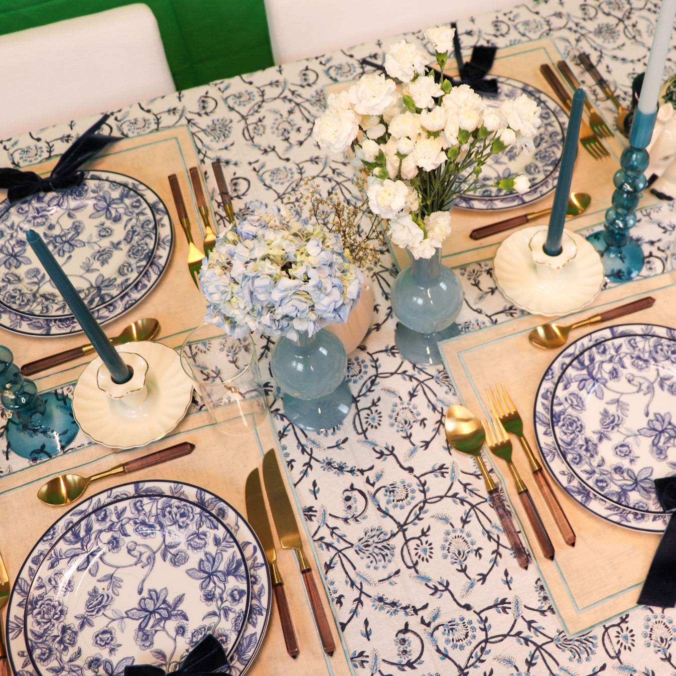 Eleanor Royal Blue Tablecloth Ro'Table