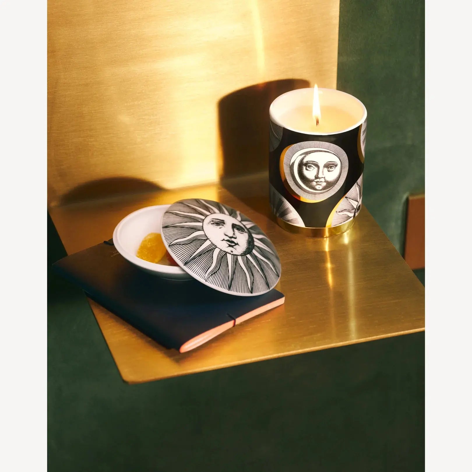 Fornasetti - Scented candle Soli e Lune - Fragrance Immaginazione