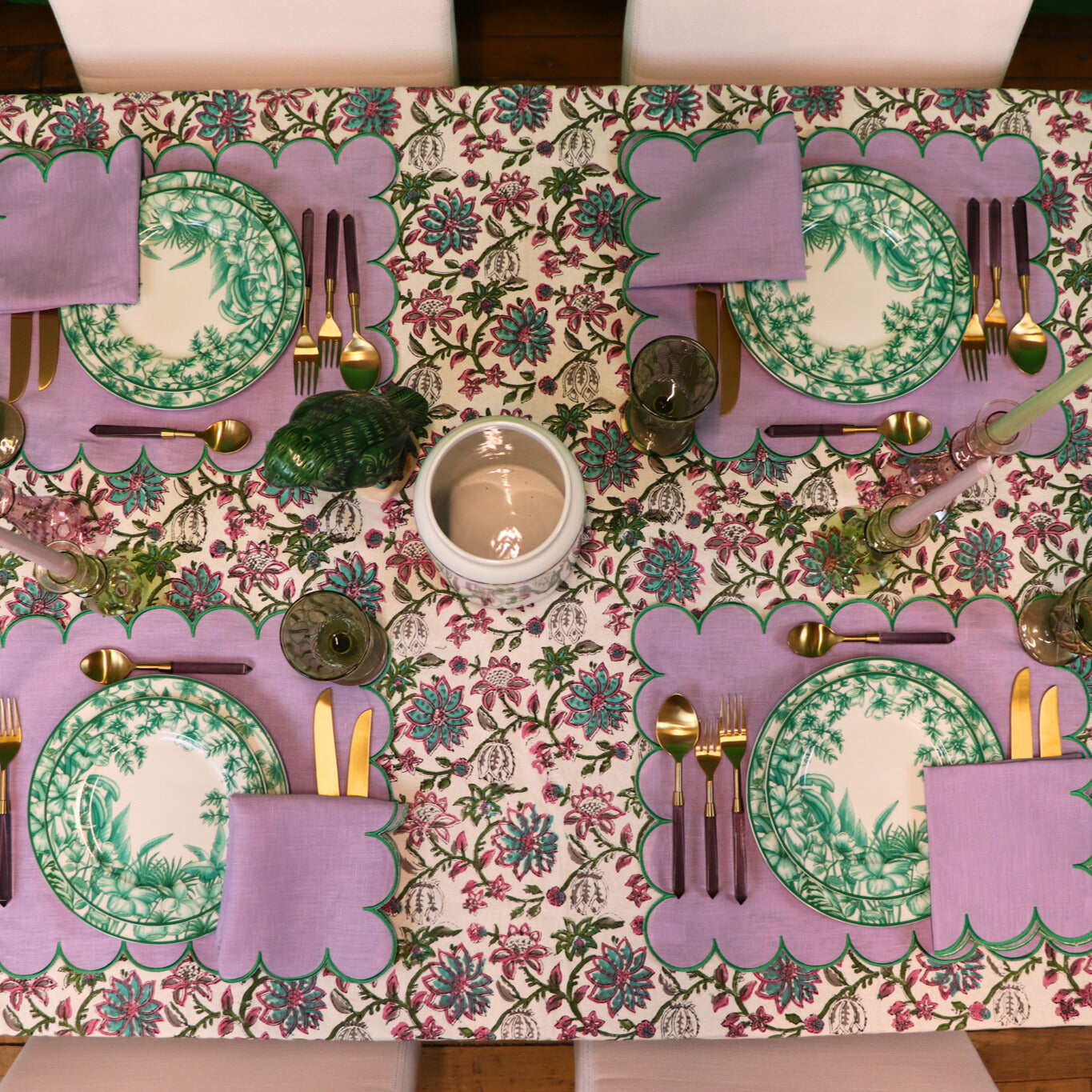 Lilac Adorned Napkin - Set of 4 Ro'Table