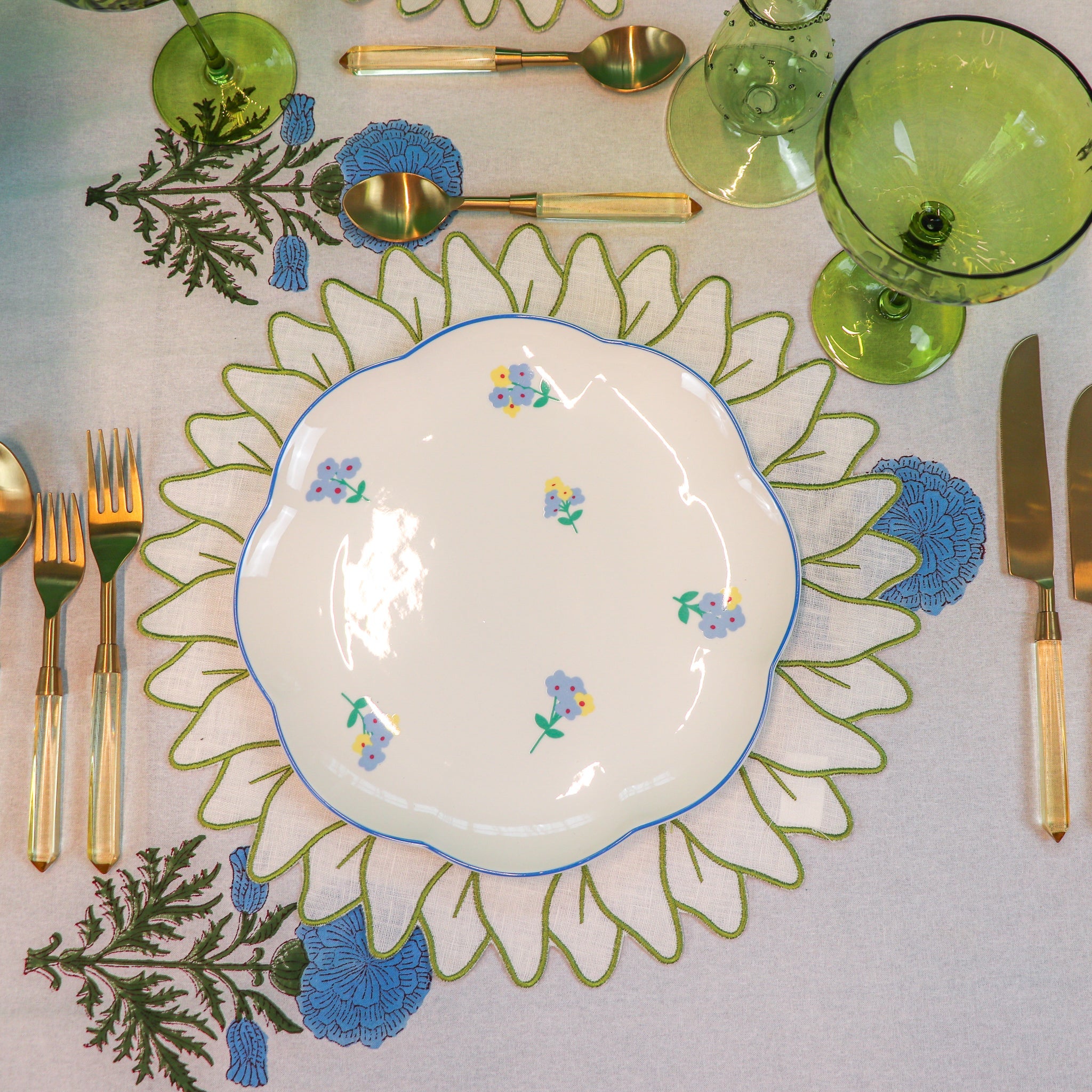 Toile de Blu Hortensia Tablecloth Ro'Table