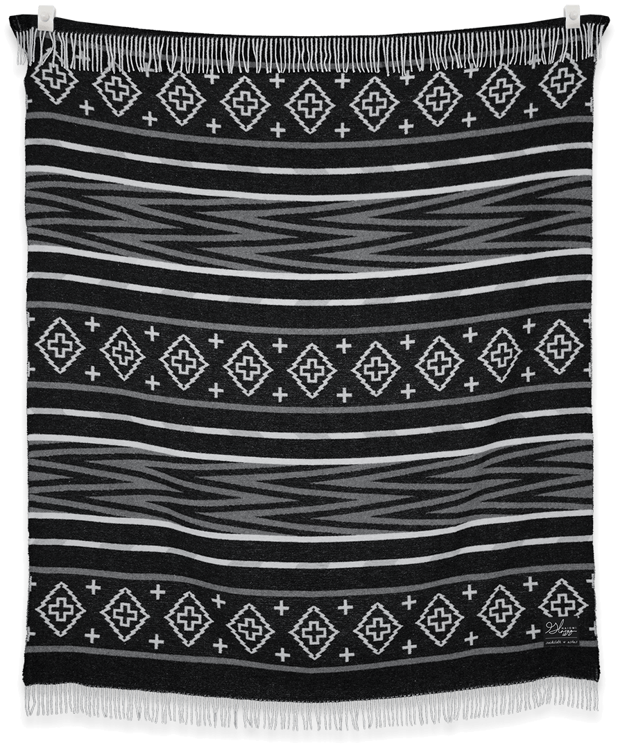 Legacy Tsé Zhin (Black Rock) Blanket
