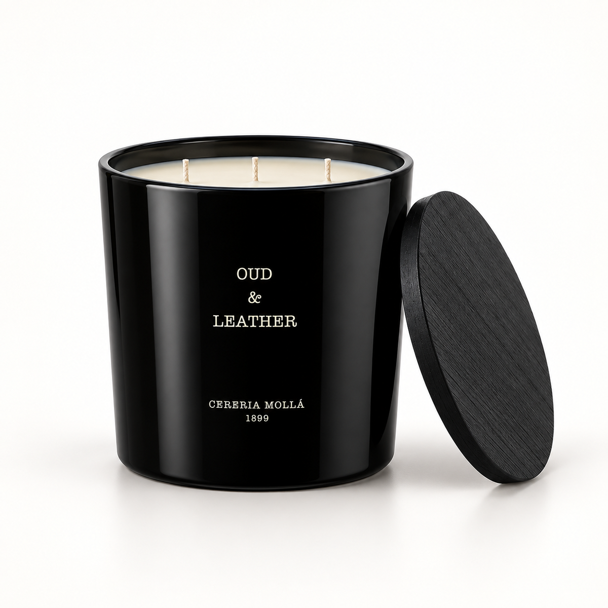 Cereria Molla Oud & Leather 600 g three-wick XL candle, clear product view