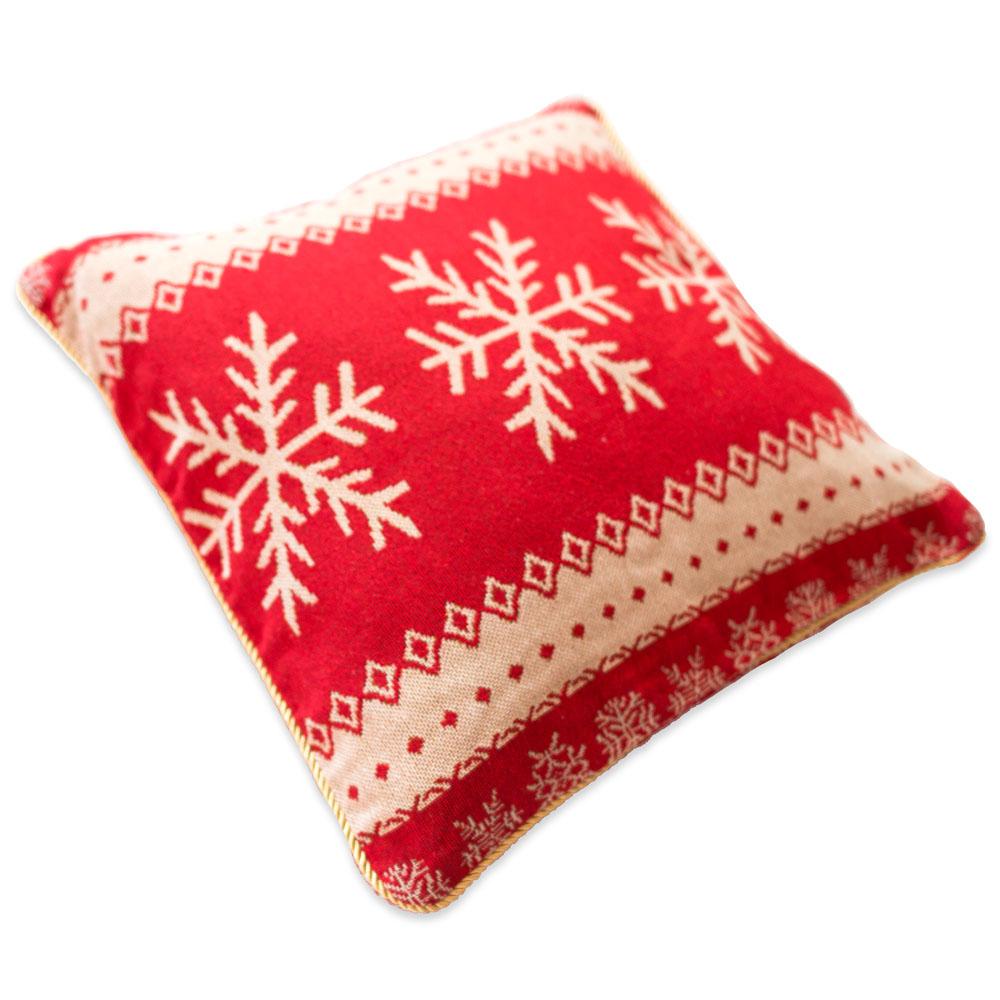 Set of 2 White Snowflakes on Red Christmas Throw Cushion Pillow Covers BestPysanky