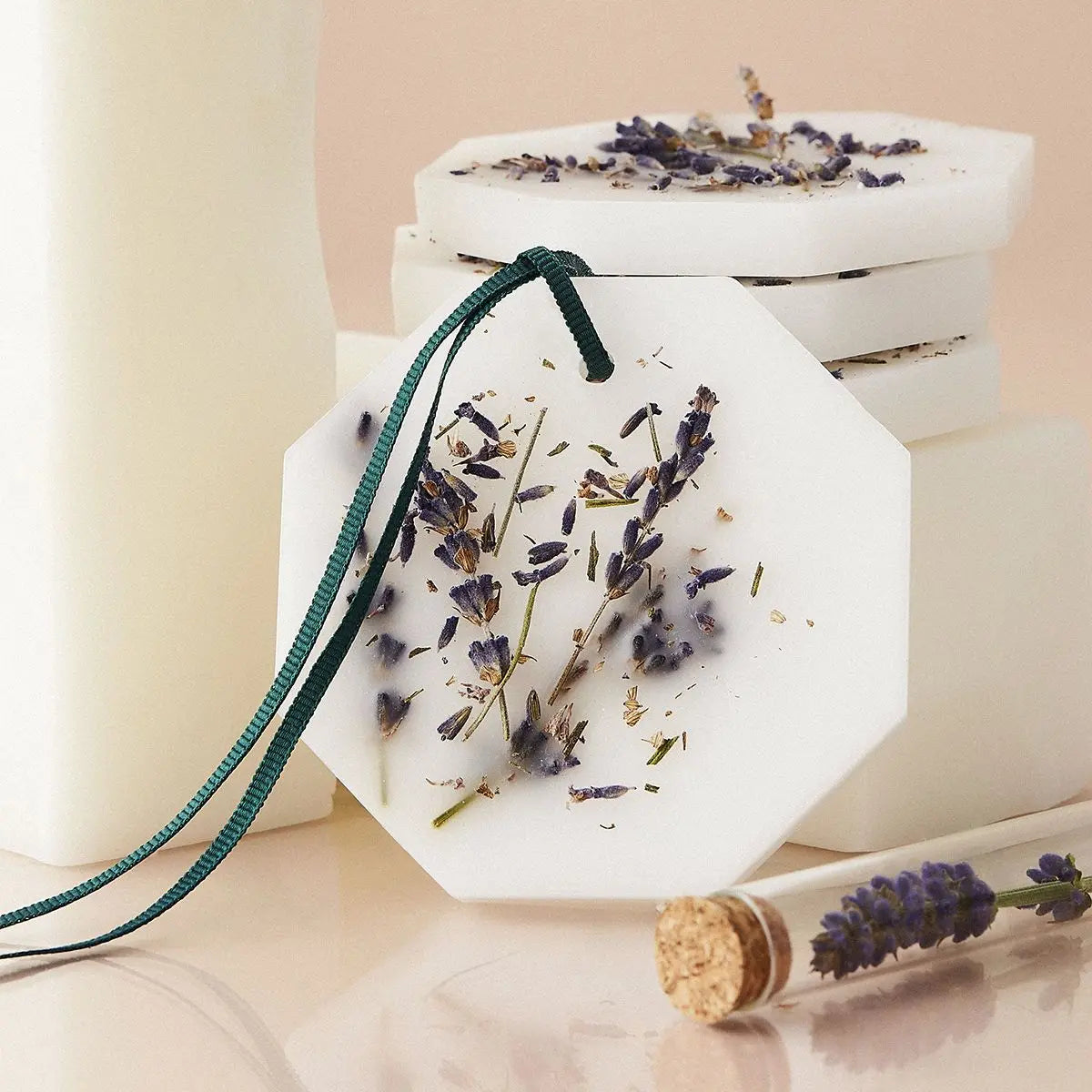 Carrière Frères - Lavender Botanical Palets