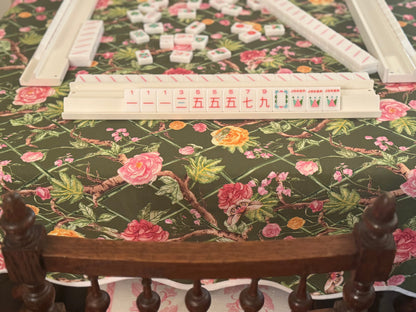 Scalloped Square Table Topper | Climbing Roses - Moss
