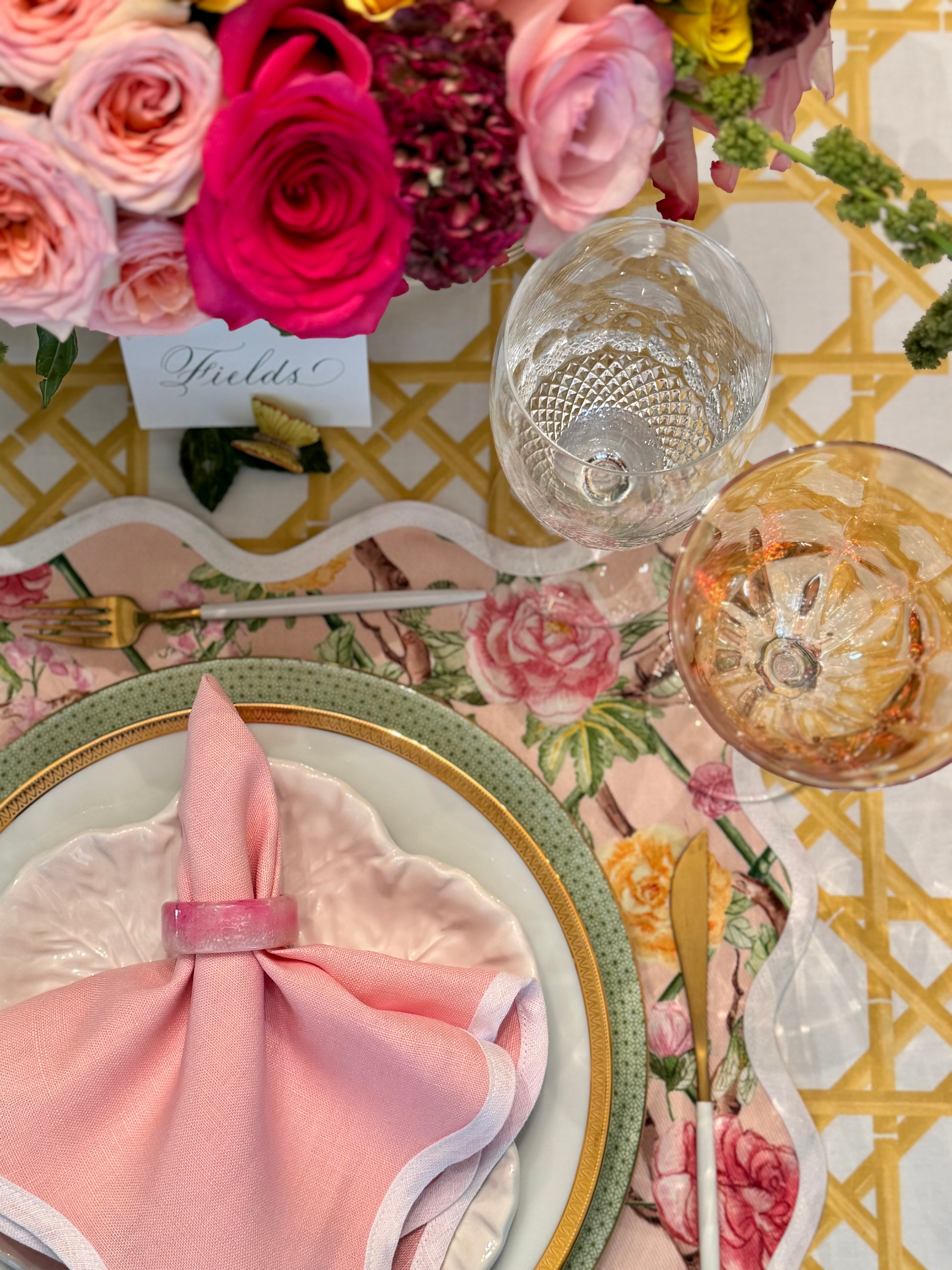 Square Scalloped Placemat | Climbing Roses - Blush