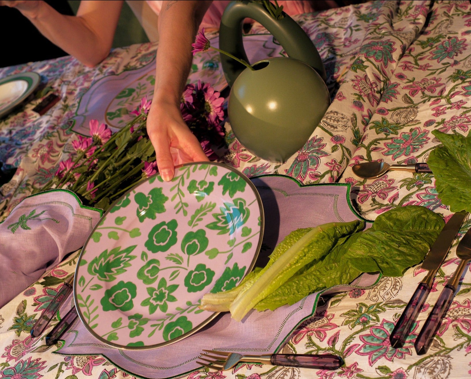 Bernadette Leaf Dinner Plate - Set of 4 (+1 Bonus Plate) Ro'Table