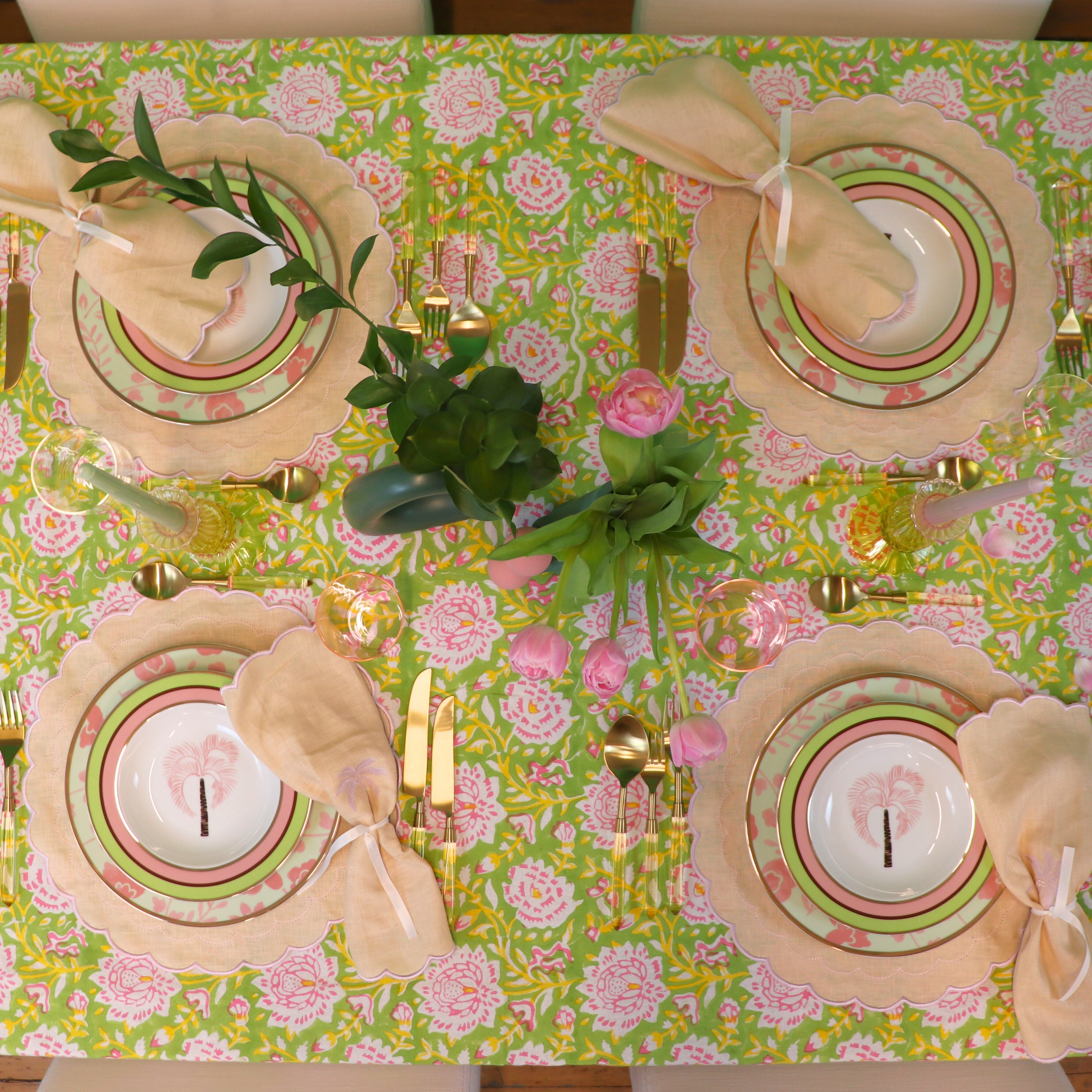 Blush Buttercream Napkin - Set of 4 Ro'Table