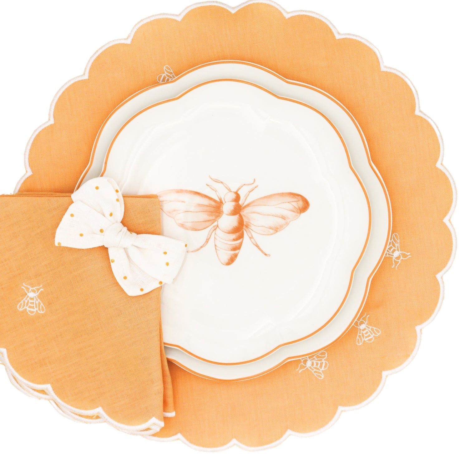 Bumble Homecoming Scalloped Starter Plate - Case of 12 Plates (+3 Bonus Plates) Ro'Table