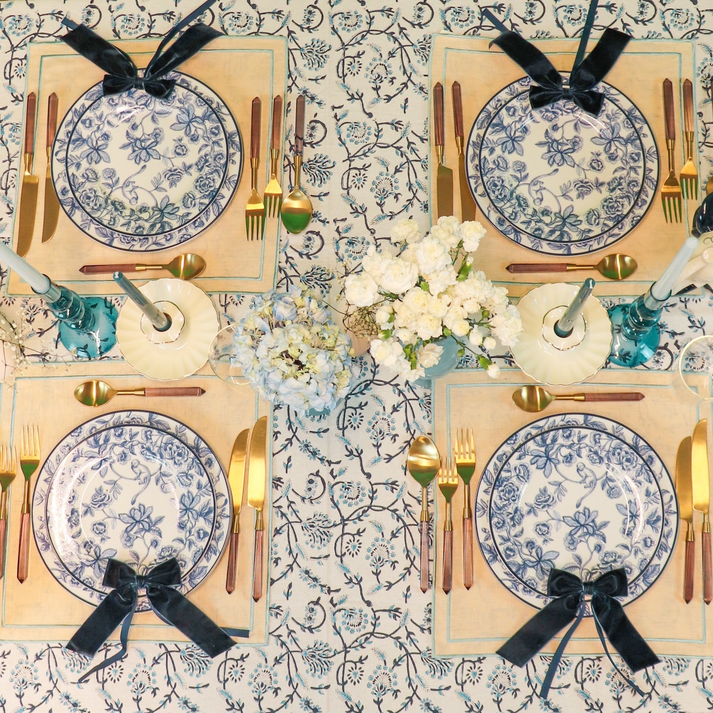 Eleanor Royal Blue Tablecloth Ro'Table