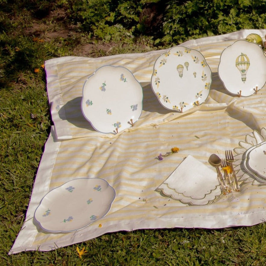 Meadow Flora Dinner Plate - Case of 12 Plates (+3 Bonus Plates) Ro'Table