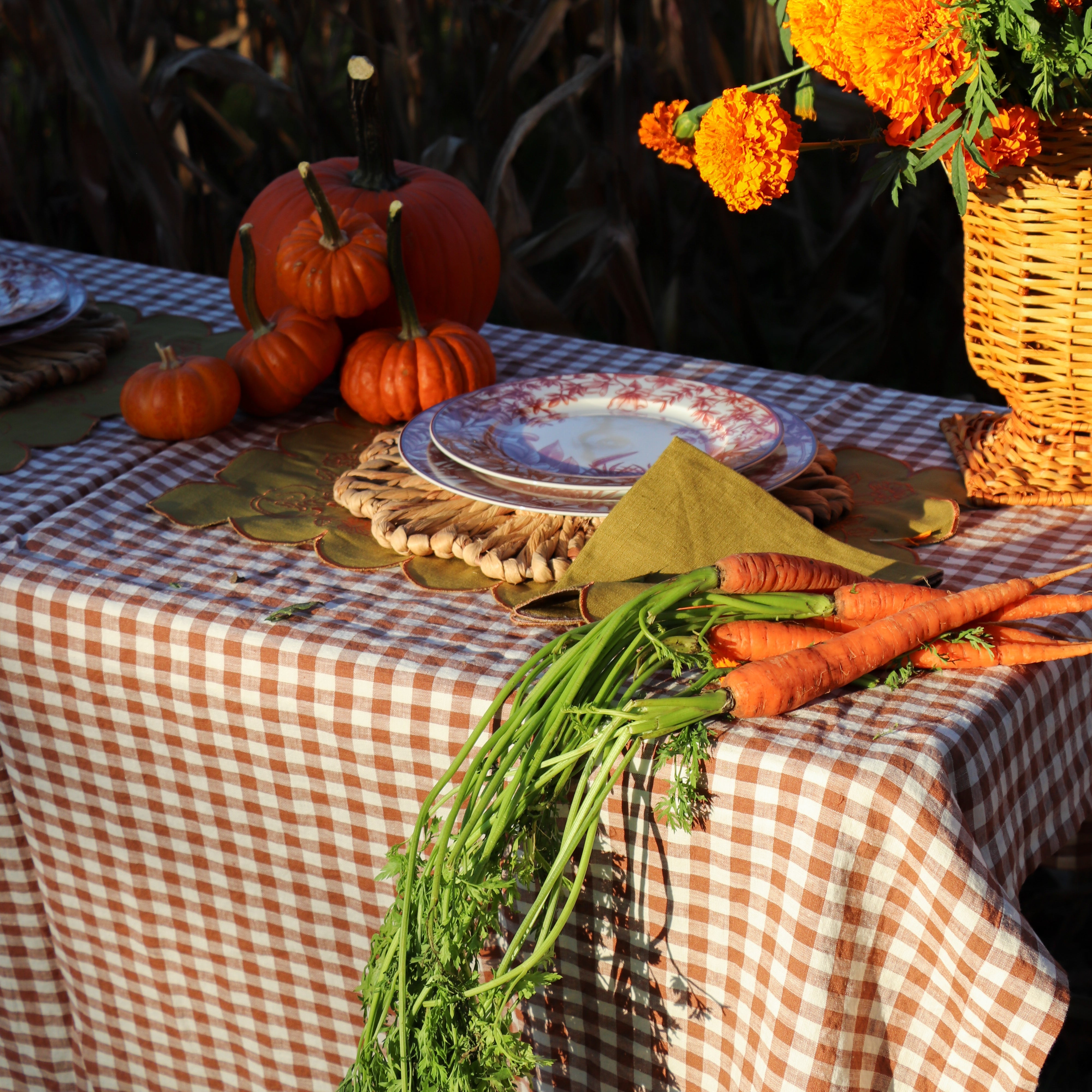 Pecan Plaid Tablecloth Ro'Table