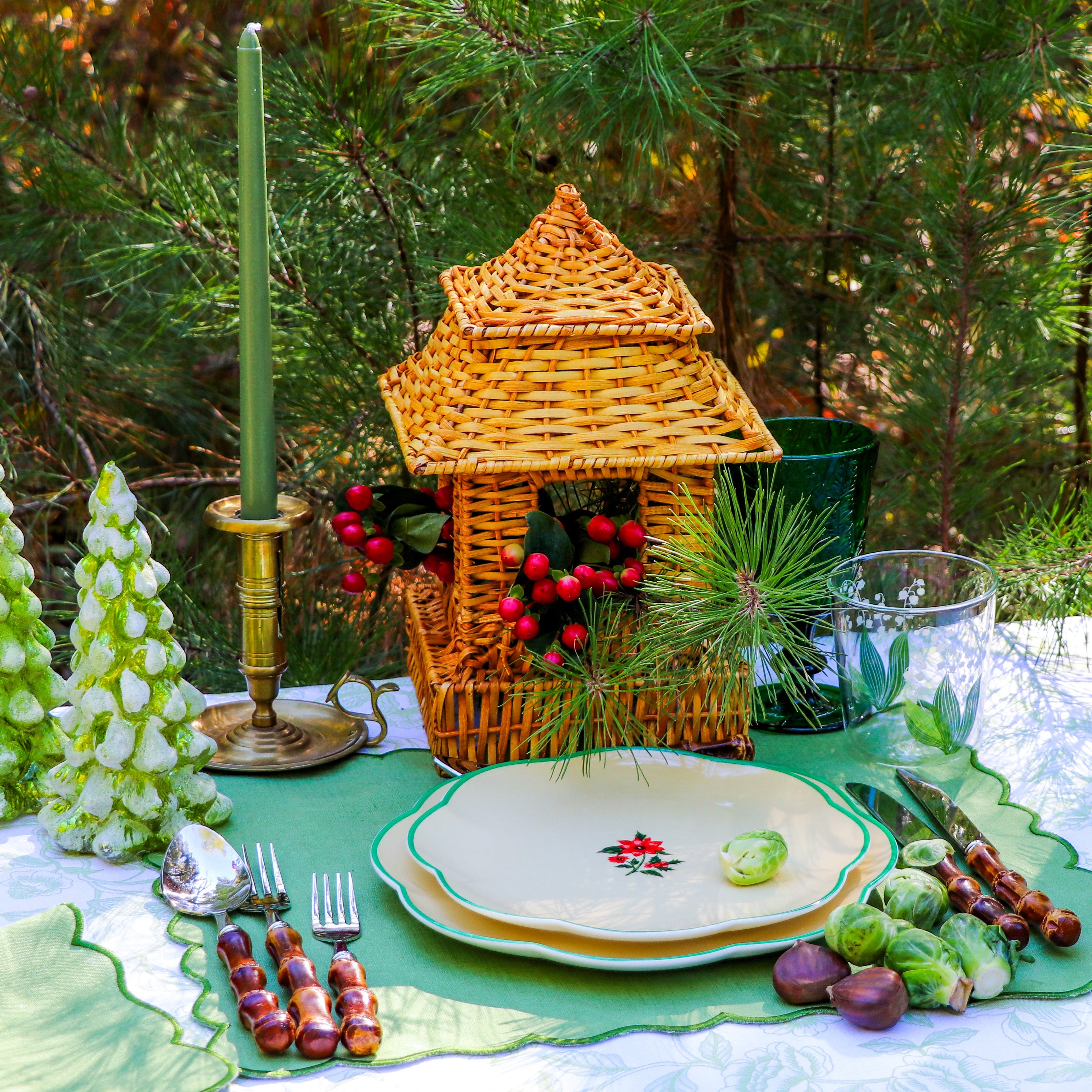 Extra Tall Pine Green Taper Candle, 1 Case of 24 Packs (4 Candles per Pack) Ro'Table