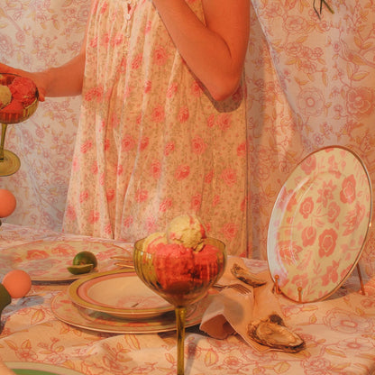 Pistachio & Lychee Leaf Dinner Plate - Set of 4 (+1 Bonus Plate) Ro'Table