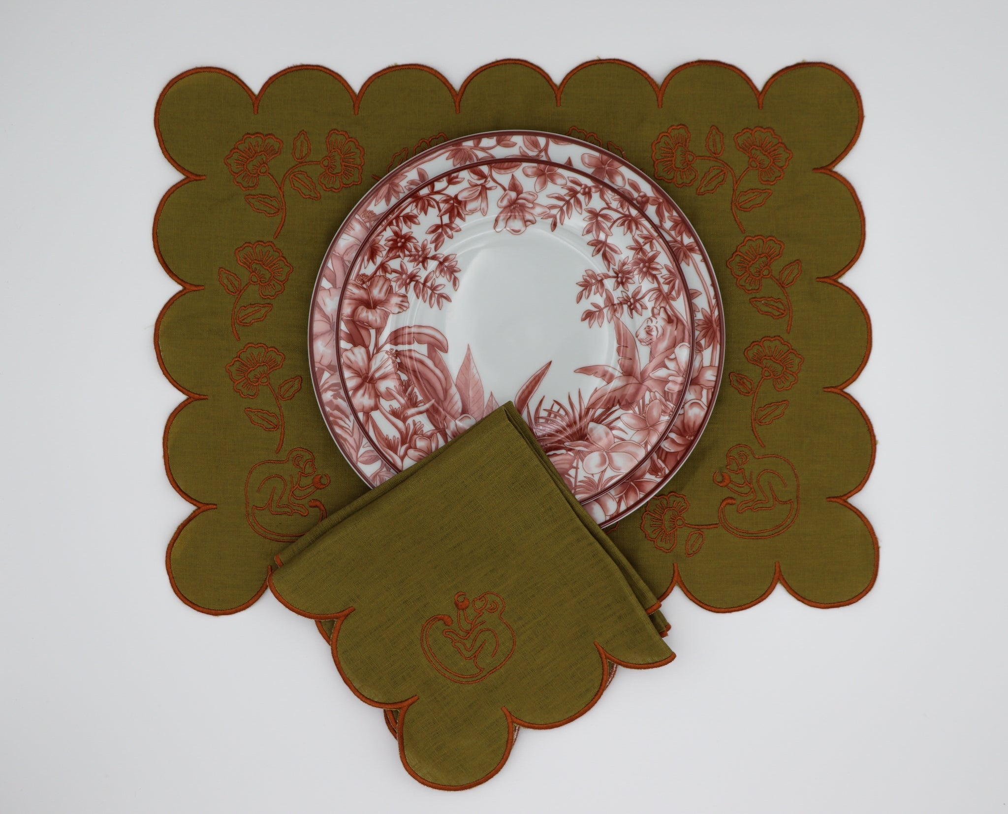 Sepia Estate Dinner Plate - Set of 4 (+1 Bonus Plate) Ro'Table