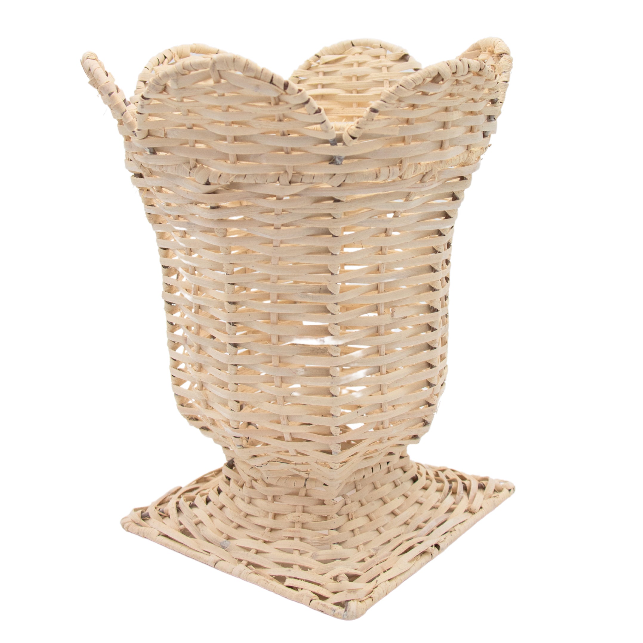 White Wicker Urn Vase Ro'Table