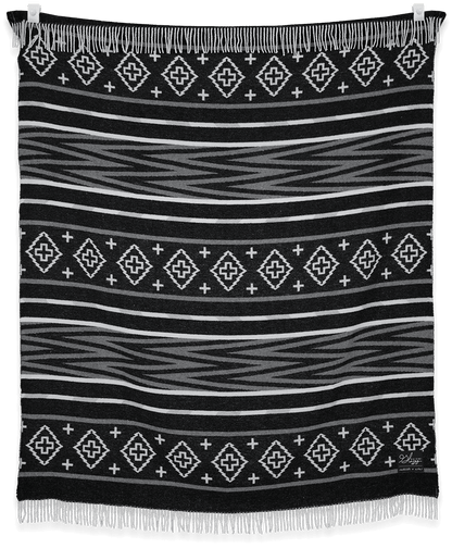 Legacy Tsé Zhin (Black Rock) Blanket