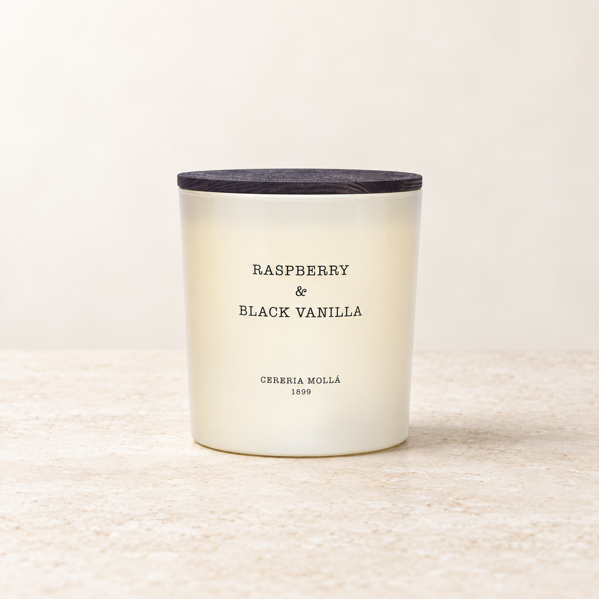 Cereria Molla Raspberry & Black Vanilla XL 600 g candle, clear product view