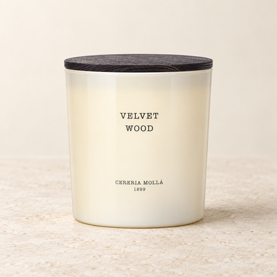 Cereria Molla Velvet Wood Ivory XL 600 g three-wick candle, clear product view
