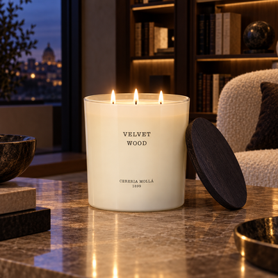 Cereria Molla Velvet Wood Ivory XL three-wick candle in an elegant evening interior