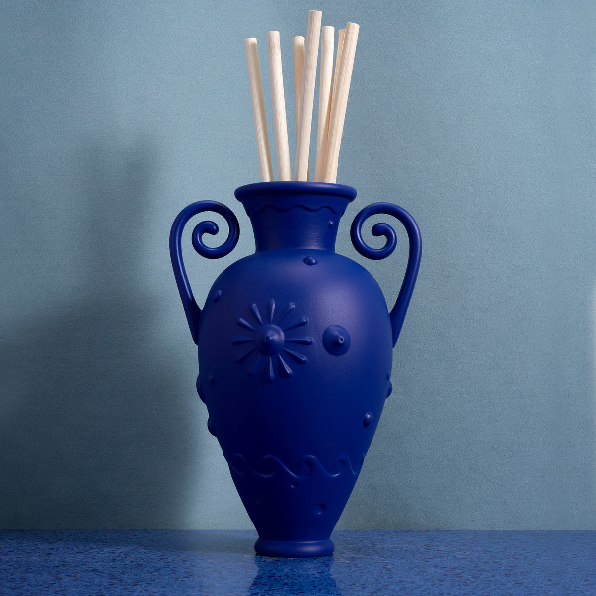 Pantheon Orpheus Amphora Veti-Vert Diffuser Set – Blue by L'Objet