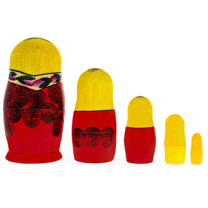Set of 5 Traditional Style Matryoshka Wooden Nesting Dolls