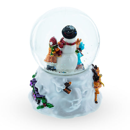 Snowman Embrace Musical Water Snow Globe