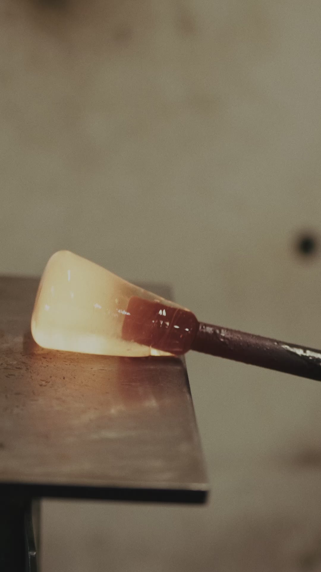 Load video: Baobab Collection - Candle Stones Lazuli - Cardamom-Sea Salt-Musk - MAX10