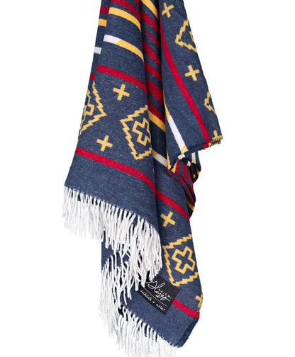 Legacy Tó Ałts'íísí (Little Water) Blanket
